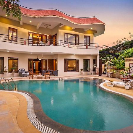 Stayvista'S Prakriti Farms With Outdoor Pool, Complimentary Breakfast And Hi-Tea Udaipur Extérieur photo