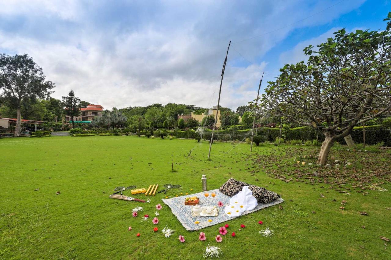 Stayvista'S Prakriti Farms With Outdoor Pool, Complimentary Breakfast And Hi-Tea Udaipur Extérieur photo