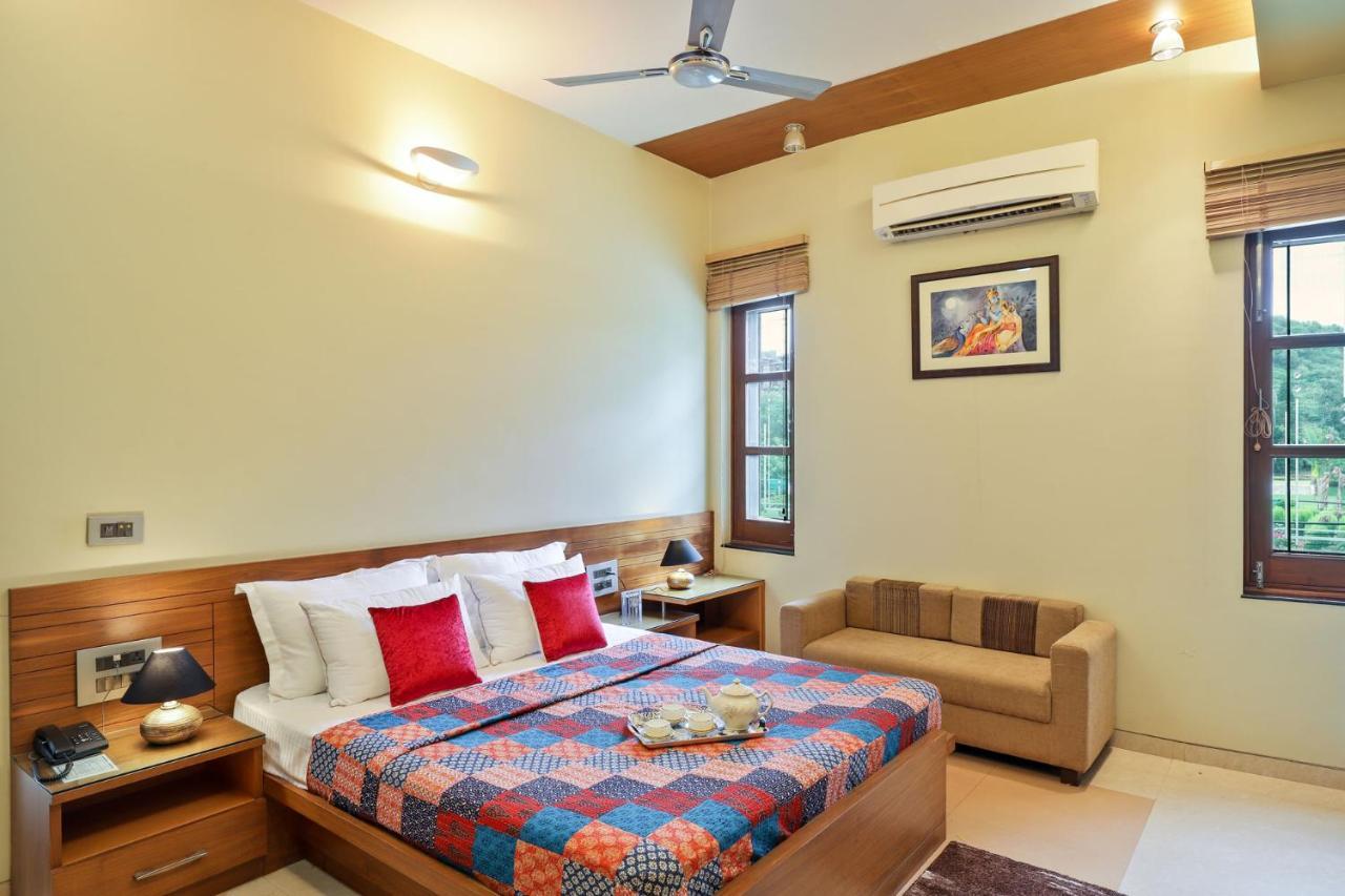 Stayvista'S Prakriti Farms With Outdoor Pool, Complimentary Breakfast And Hi-Tea Udaipur Extérieur photo