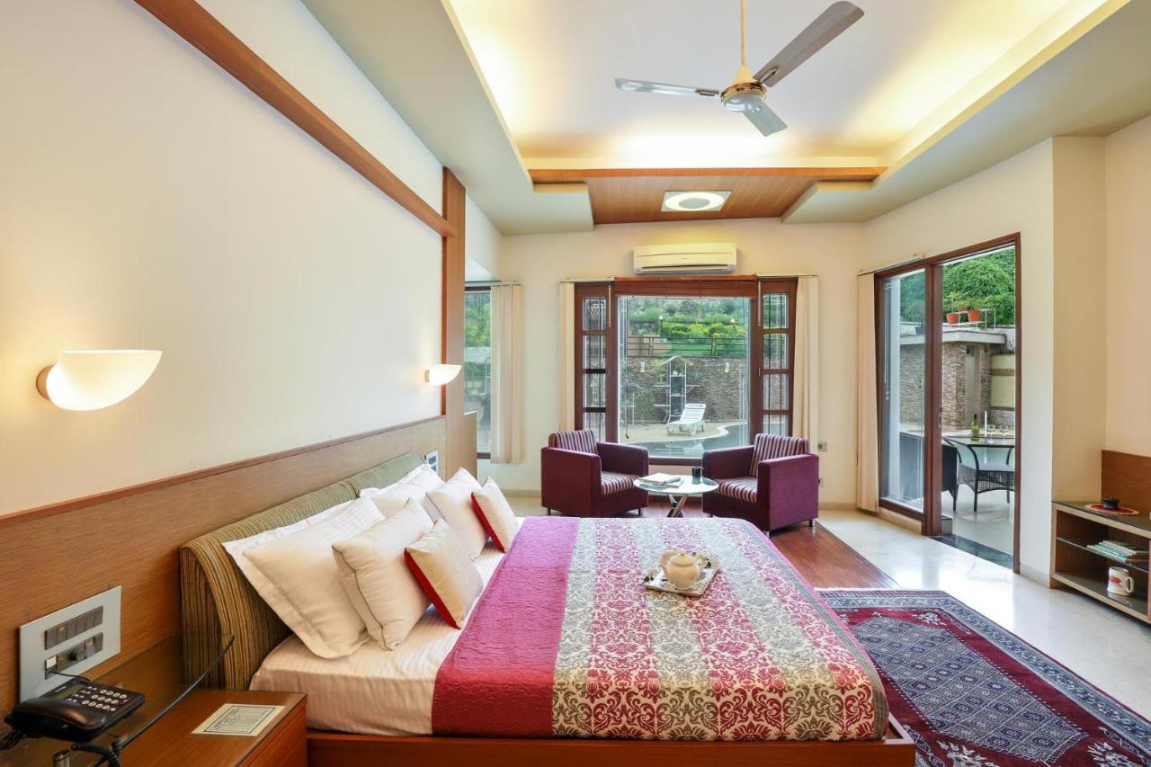 Stayvista'S Prakriti Farms With Outdoor Pool, Complimentary Breakfast And Hi-Tea Udaipur Extérieur photo